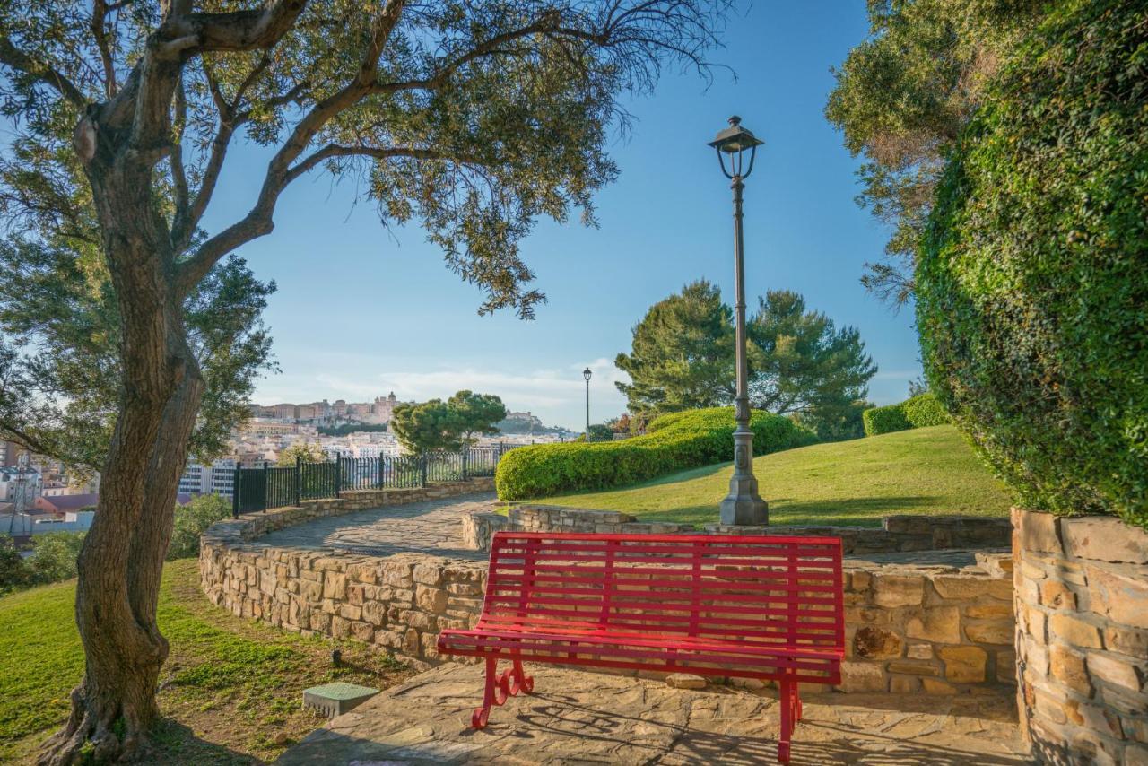 Le Scale Sul Porto . Marina Centro Storico. Ac Lägenhet Cagliari Exteriör bild