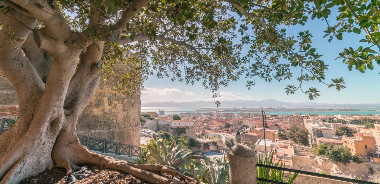 Le Scale Sul Porto . Marina Centro Storico. Ac Lägenhet Cagliari Exteriör bild